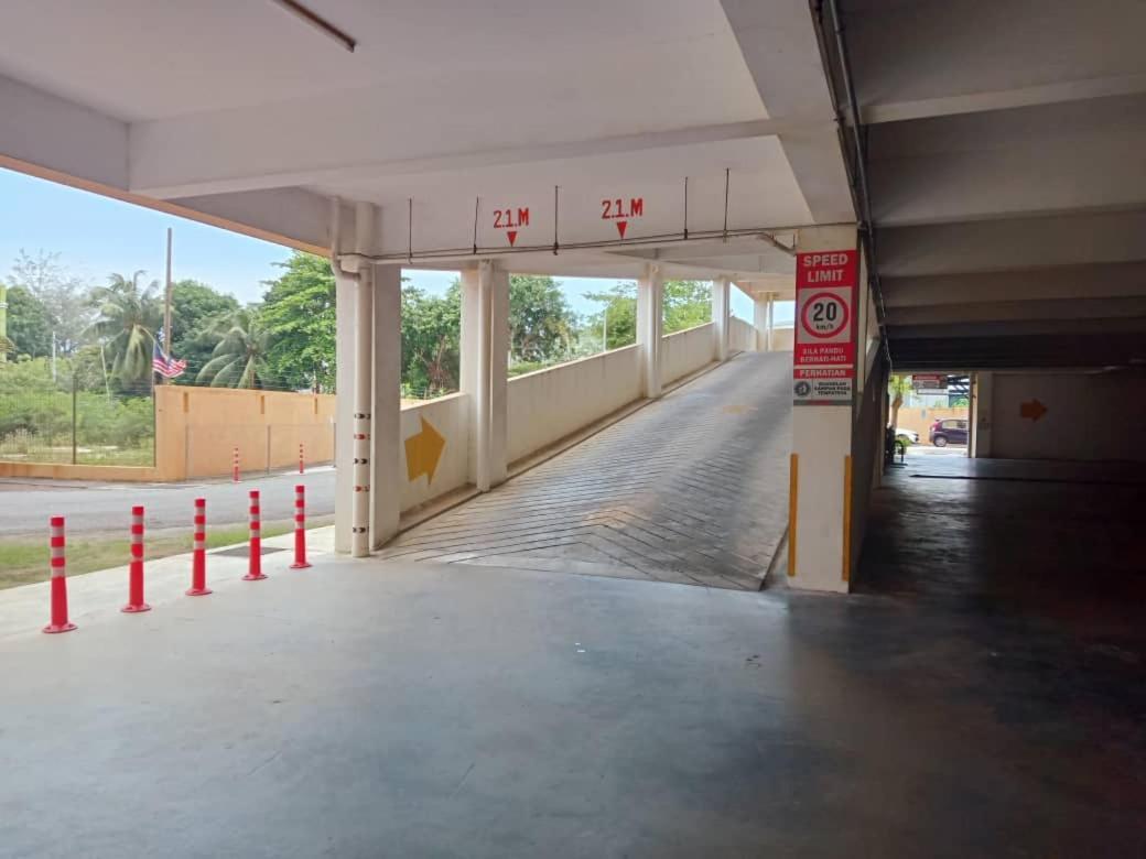 Homestay Budget Kuala Terengganu Tulipsia House Exterior foto